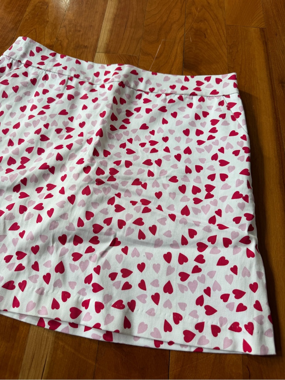 NWT Haute Shot Golf women’s skirt with hearts and pockets size 8